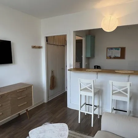 Charmant 2 Pieces En Centre-ville De - 30m² Pour 2 Pers., Animaux Acceptes - Fr-1-487-348 Apartamento Cabourg